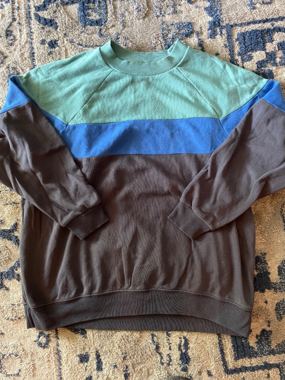 American Eagle Womens XS Blue Colorblock Jegging Fit Crewneck Sweatshirt